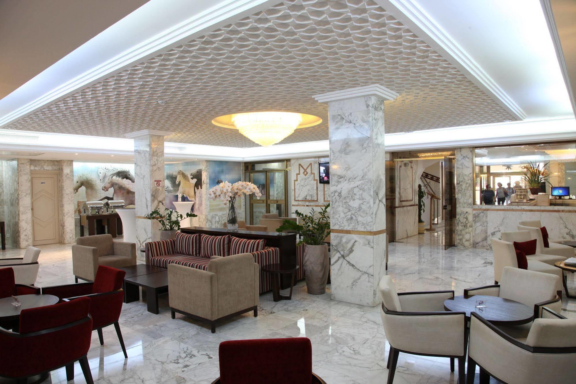 Hotel Belvedere Fourati